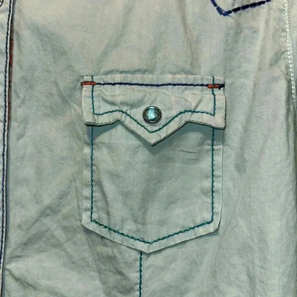 Shirt - Picture 2 of 6